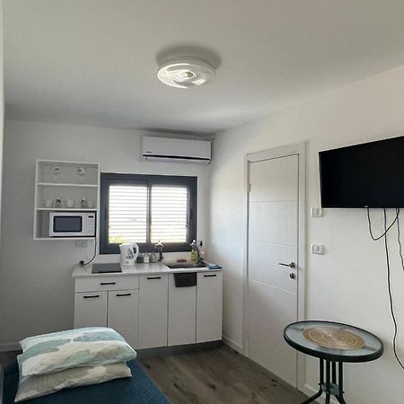 Appartement סטודיו חדש ויפה עם נוף לים à Netanya Extérieur photo