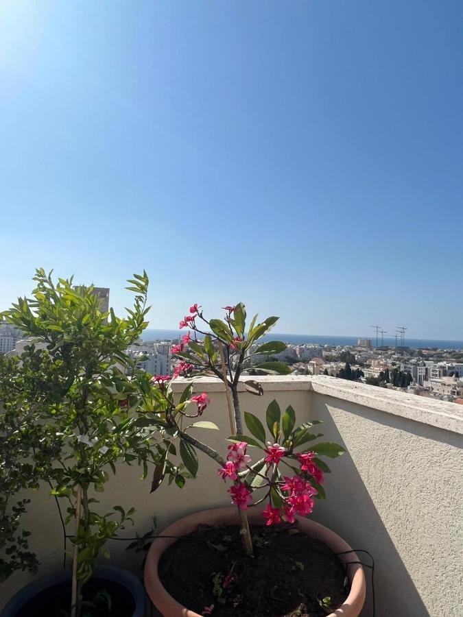 Appartement סטודיו חדש ויפה עם נוף לים à Netanya Extérieur photo