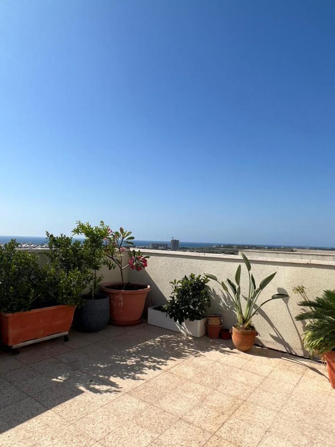 Appartement סטודיו חדש ויפה עם נוף לים à Netanya Extérieur photo